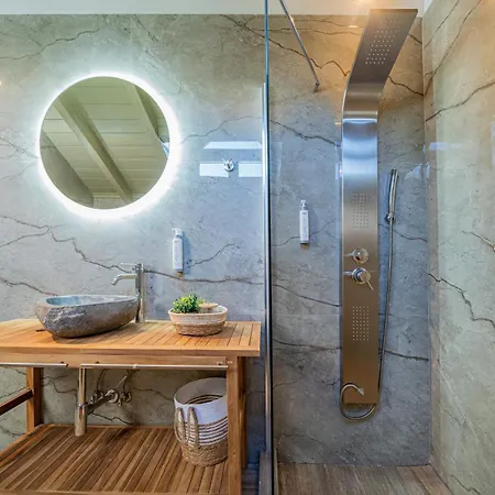 Hellosummer Boutique Suites,near Fiscardo! 아파트호텔