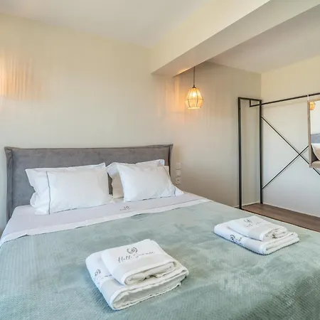 Hellosummer Boutique Suites,near Fiscardo! 公寓式酒店 Antipata (Erisos)