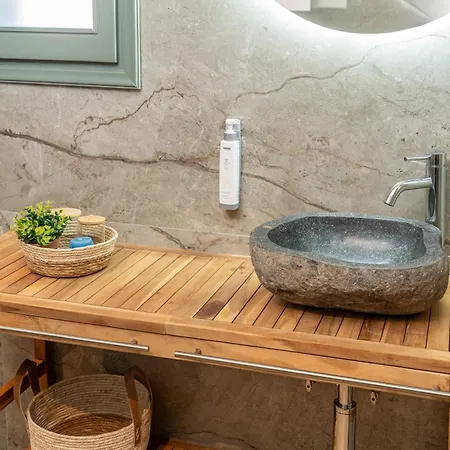 Hellosummer Boutique Suites,near Fiscardo!