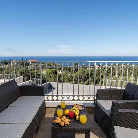 Hellosummer Boutique Suites,near Fiscardo!