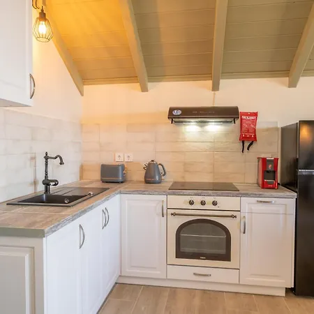 Ξενοδοχείο με διαμερίσματα Hellosummer Boutique Suites,near Fiscardo! Antipata (Erisos)