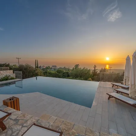 Ξενοδοχείο με διαμερίσματα Hellosummer Luxury Kefalonia