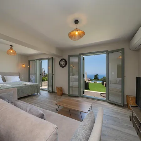 Ξενοδοχείο με διαμερίσματα Hellosummer Boutique Suites,near Fiscardo!