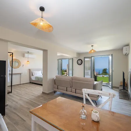 Ξενοδοχείο με διαμερίσματα Hellosummer Boutique Suites,near Fiscardo! 4*