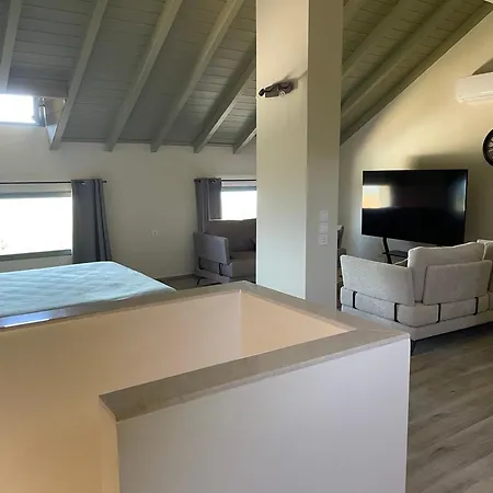 Ξενοδοχείο με διαμερίσματα Hellosummer Boutique Suites,near Fiscardo! Antipata (Erisos)