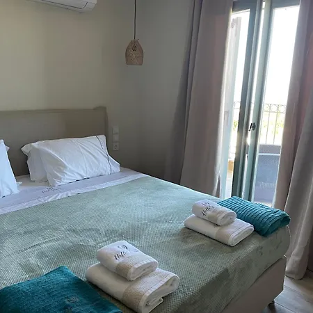 Ξενοδοχείο με διαμερίσματα Hellosummer Boutique Suites,near Fiscardo!