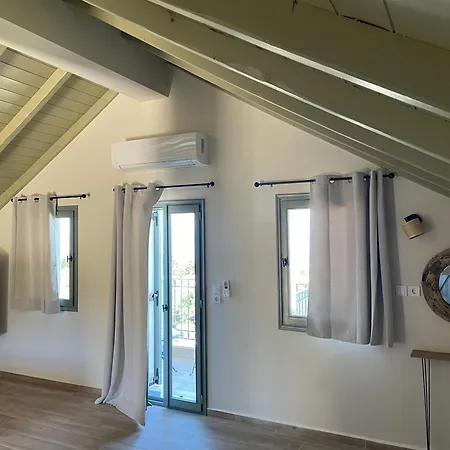 Hellosummer Boutique Suites,near Fiscardo! Antipata (Erisos)