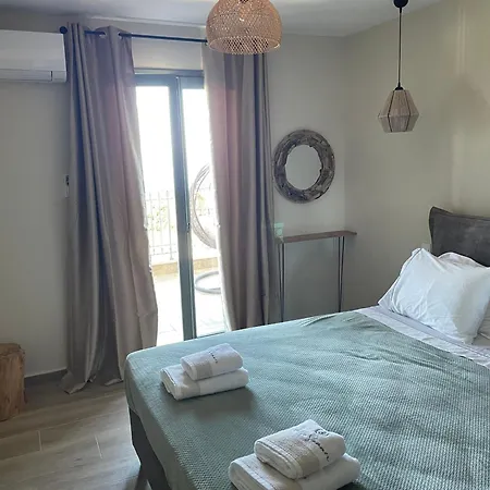 Hellosummer Boutique Suites,near Fiscardo! Ξενοδοχείο με διαμερίσματα 4*